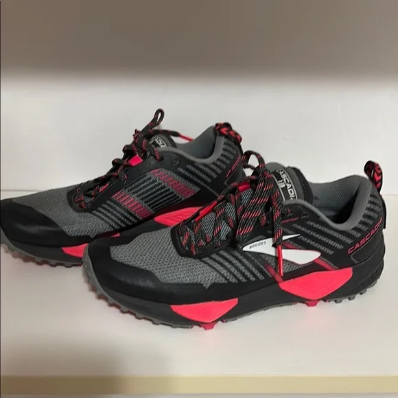 Brooks Woman’s gray and pink  Running Shoes - Picture 3 of 4